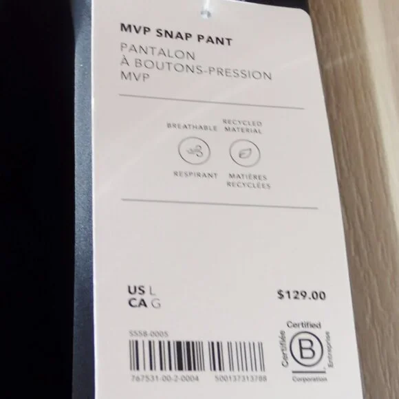 NWT- Athleta Mid Rise SnapPant Black- Size L